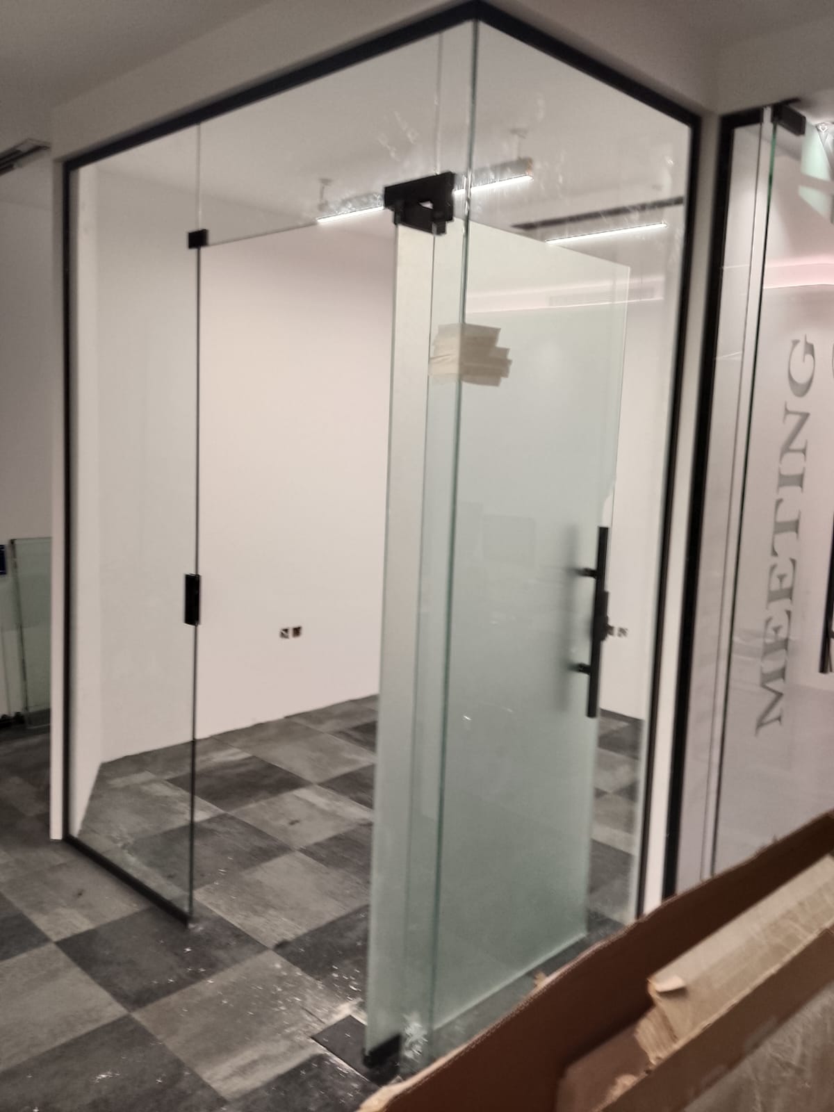 شاور سيكوريت شاور سيكوريت